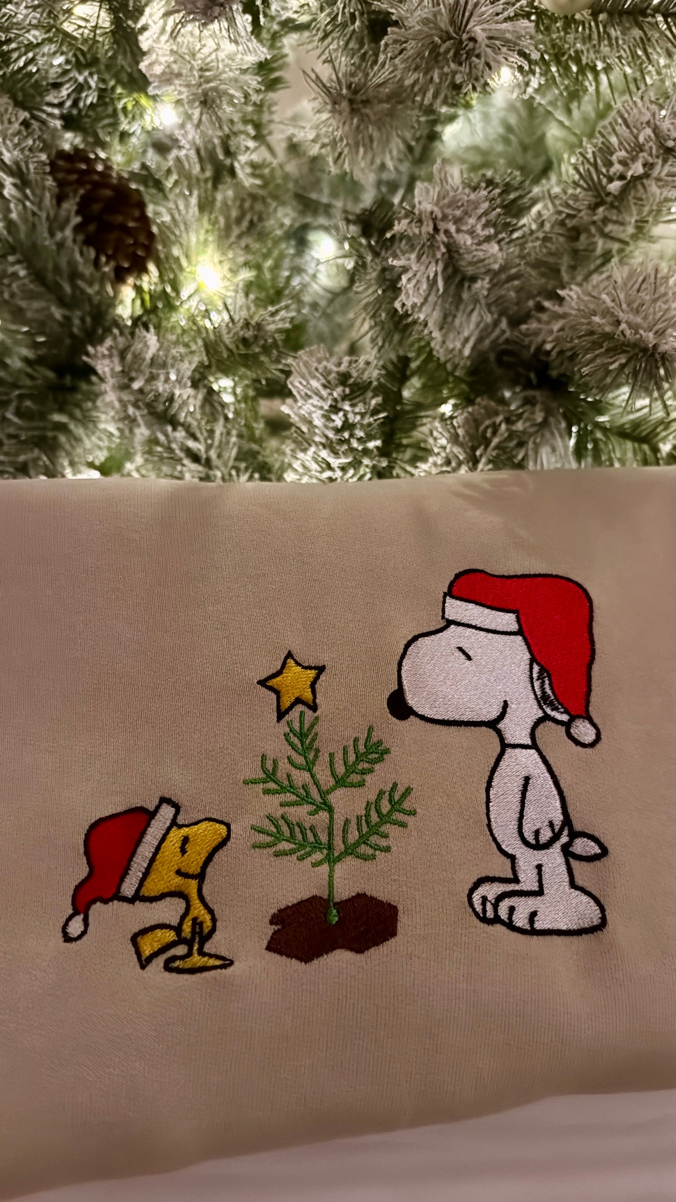 snoopy xmas sweatshirt