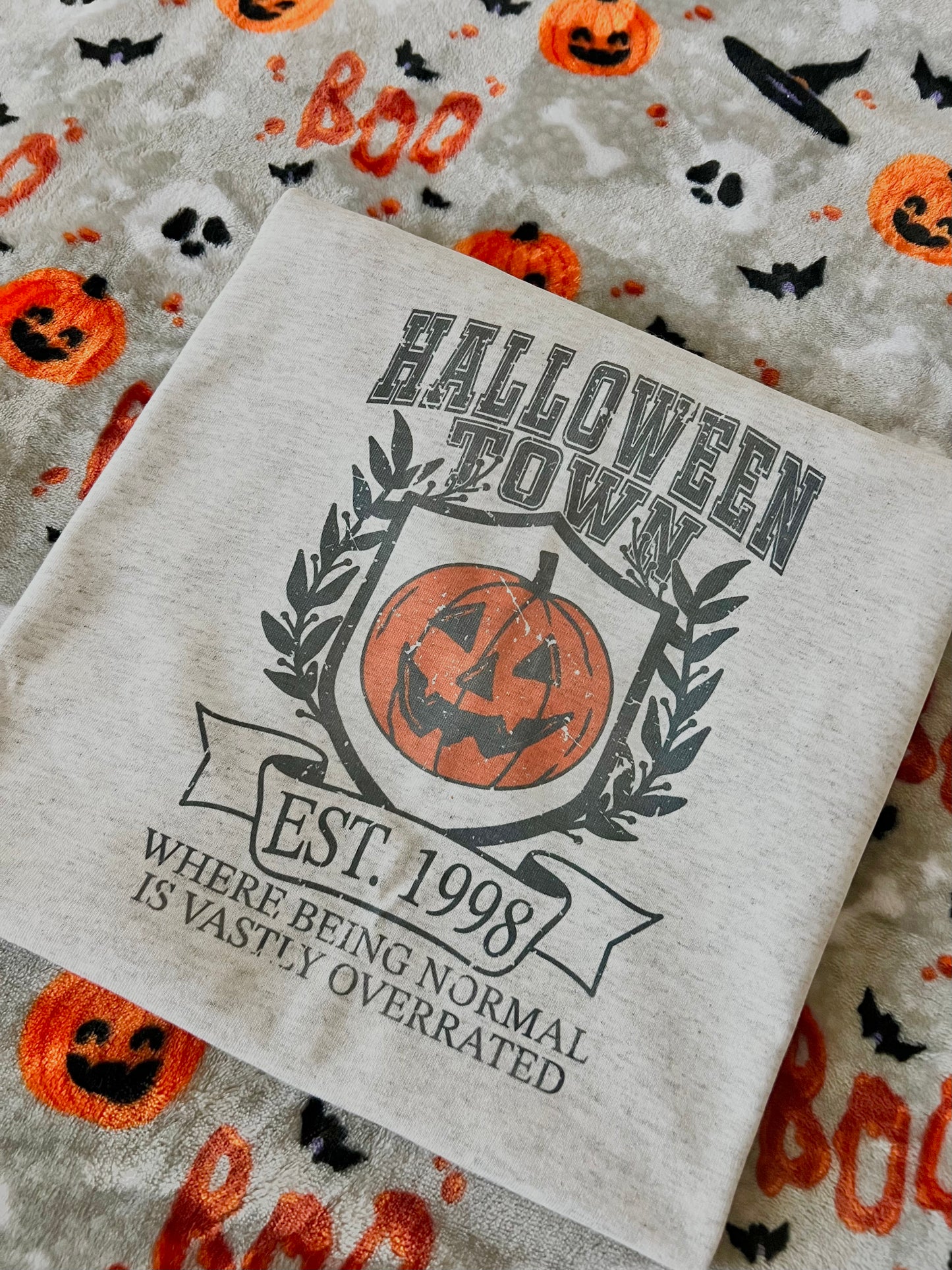 vintage halloween town tee